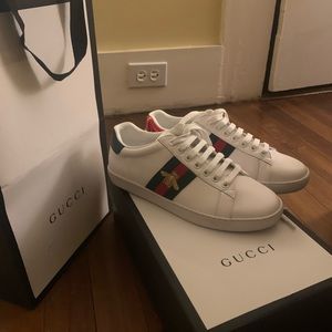 Slightly used Gucci sneakers